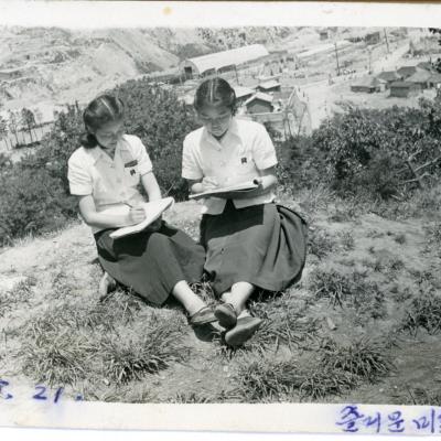 1961년 풍사 마애리에서 찍은 모습