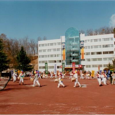 가톨릭 상지대학교 개교 25주년 퍼레이드 - 안동시내