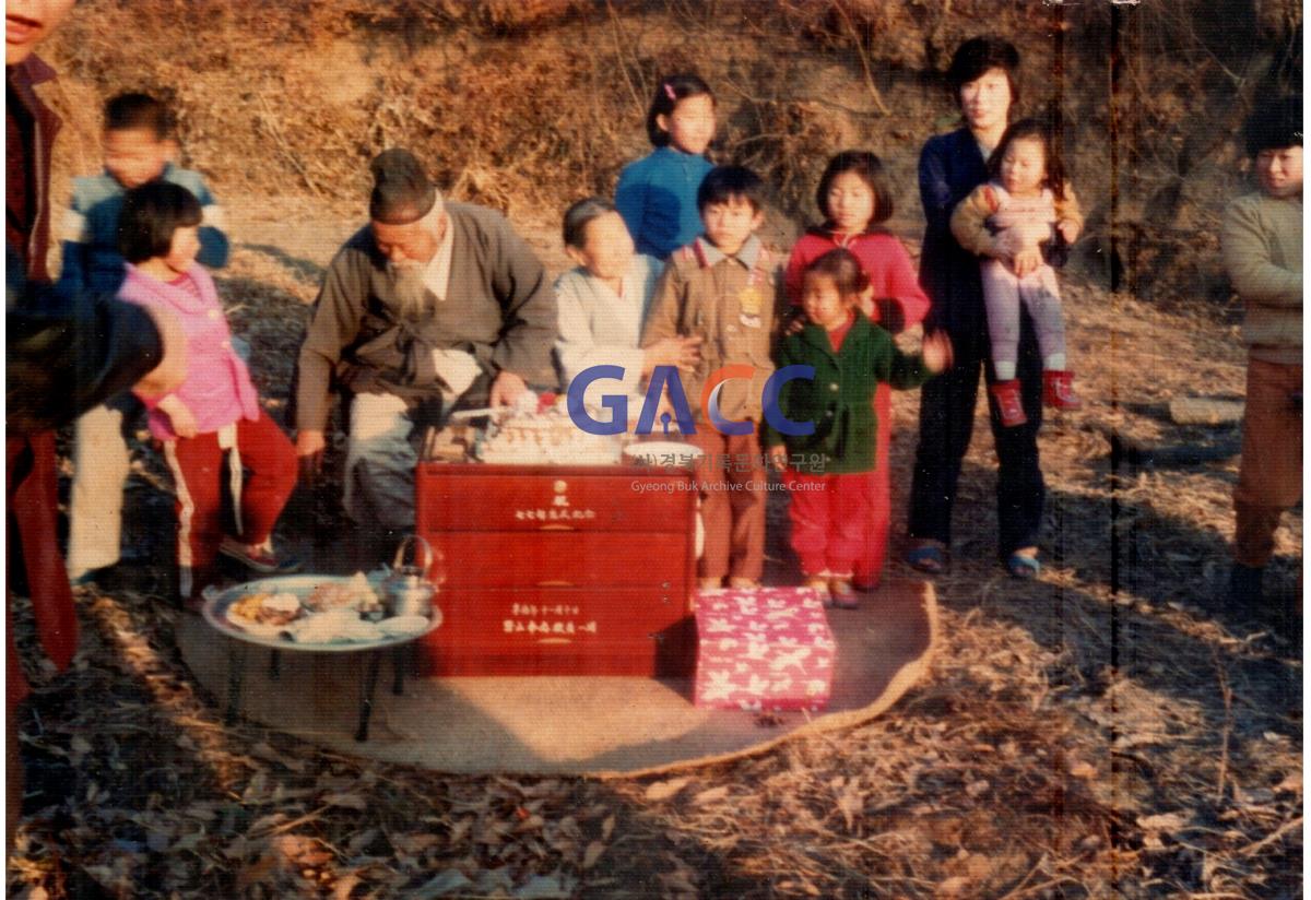김주동씨, 외가 조부모 생신잔치 작은그림