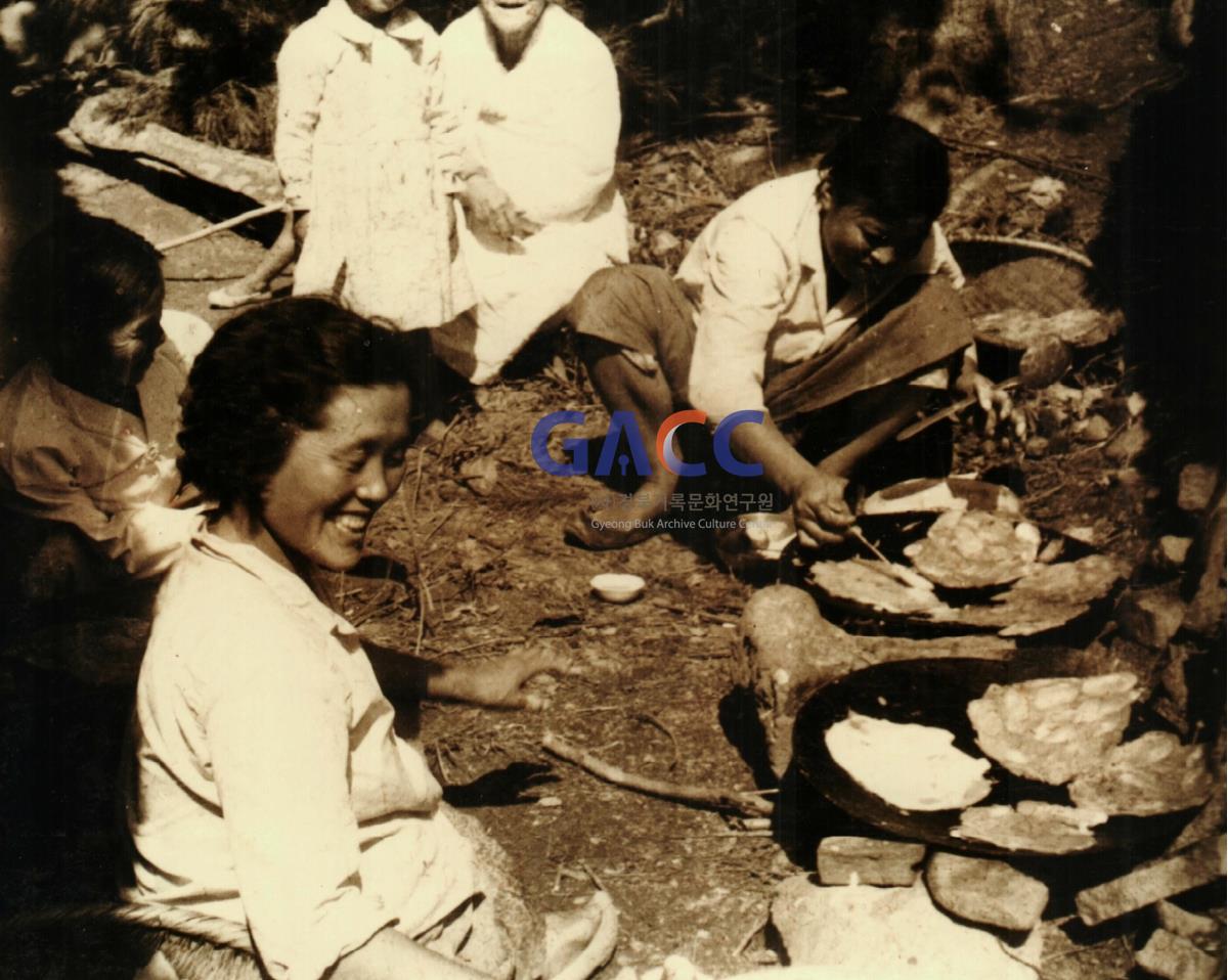 1960년대 임동면 마령리 마을잔치 작은그림