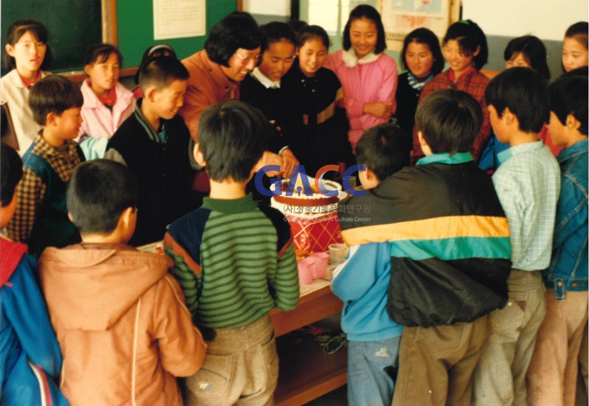1987년 2월 서후국민학교 졸업기념 파티 작은그림