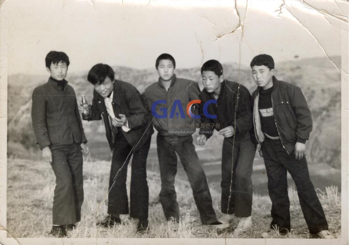 1970년대 엉거주춤 우리들 작은그림