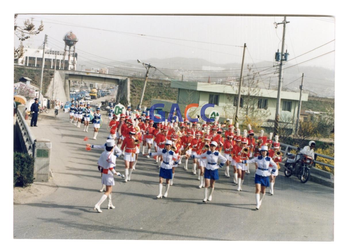 1989년경 여상 악대부 행진 작은그림