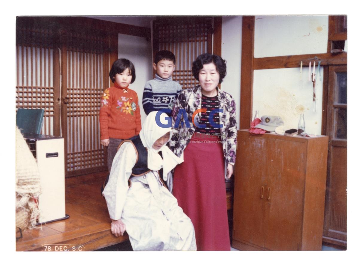 1978년 영양 외갓집에서 작은그림