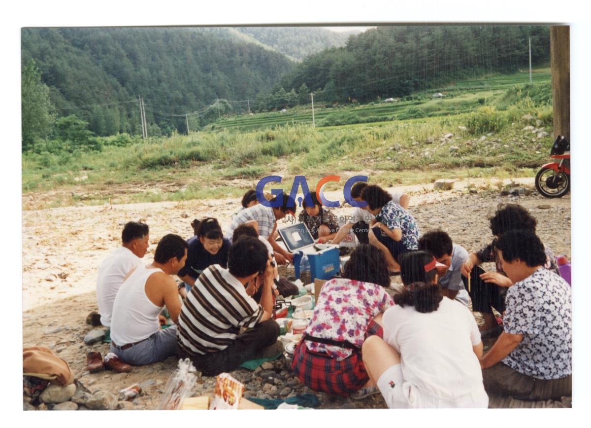 1980년대 안동 낙동강변 아유회 작은그림