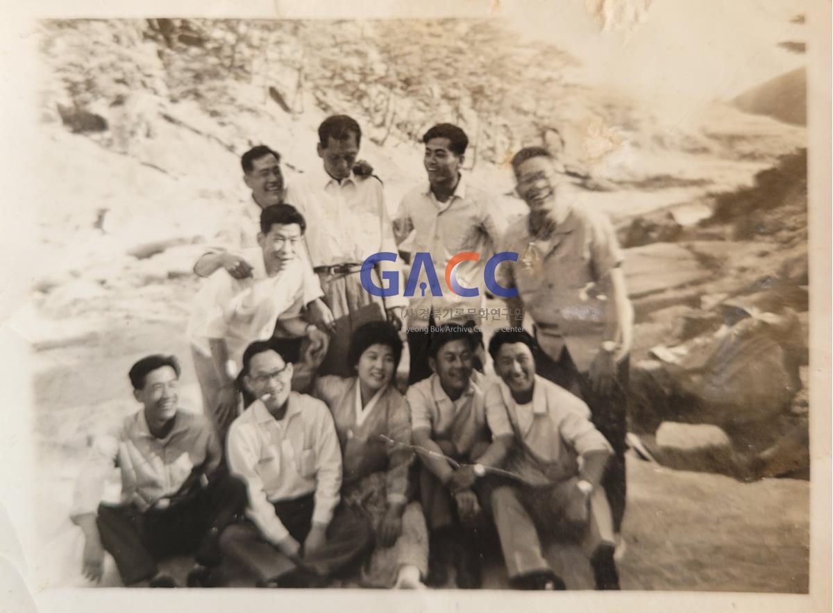1961년 봉화군 춘양면 변전소 직원 야유회 작은그림