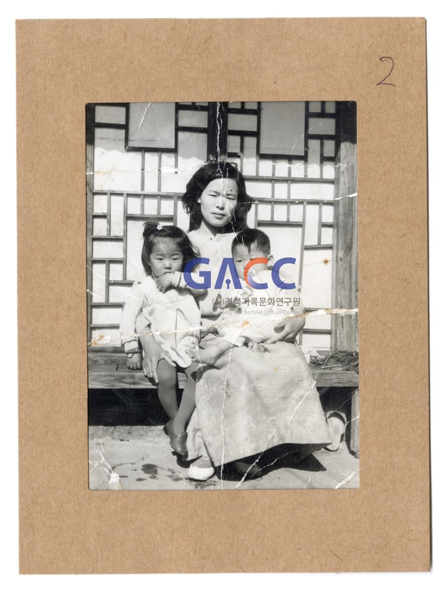 1972년 동생 돌잔치 후 작은그림