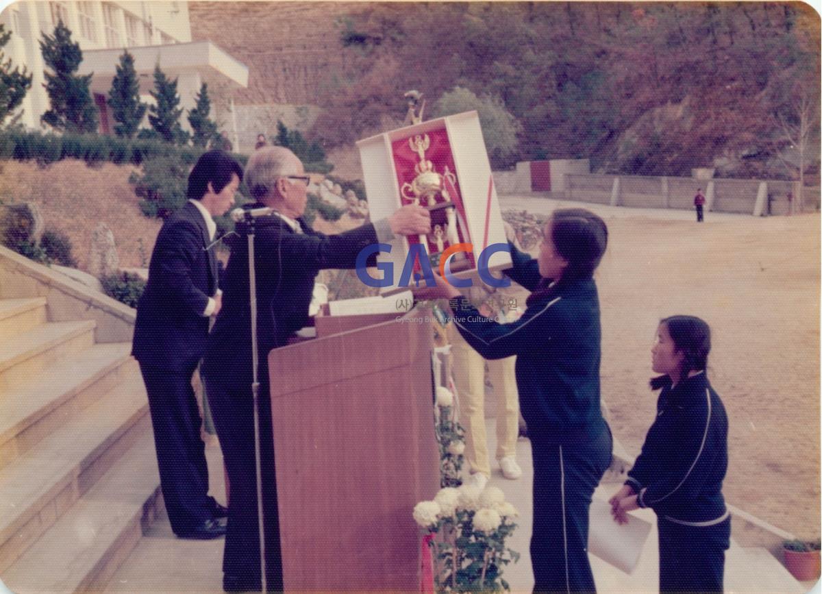 가톨릭 상지대학교 제4회 도내남녀고교대항배구대회 작은그림