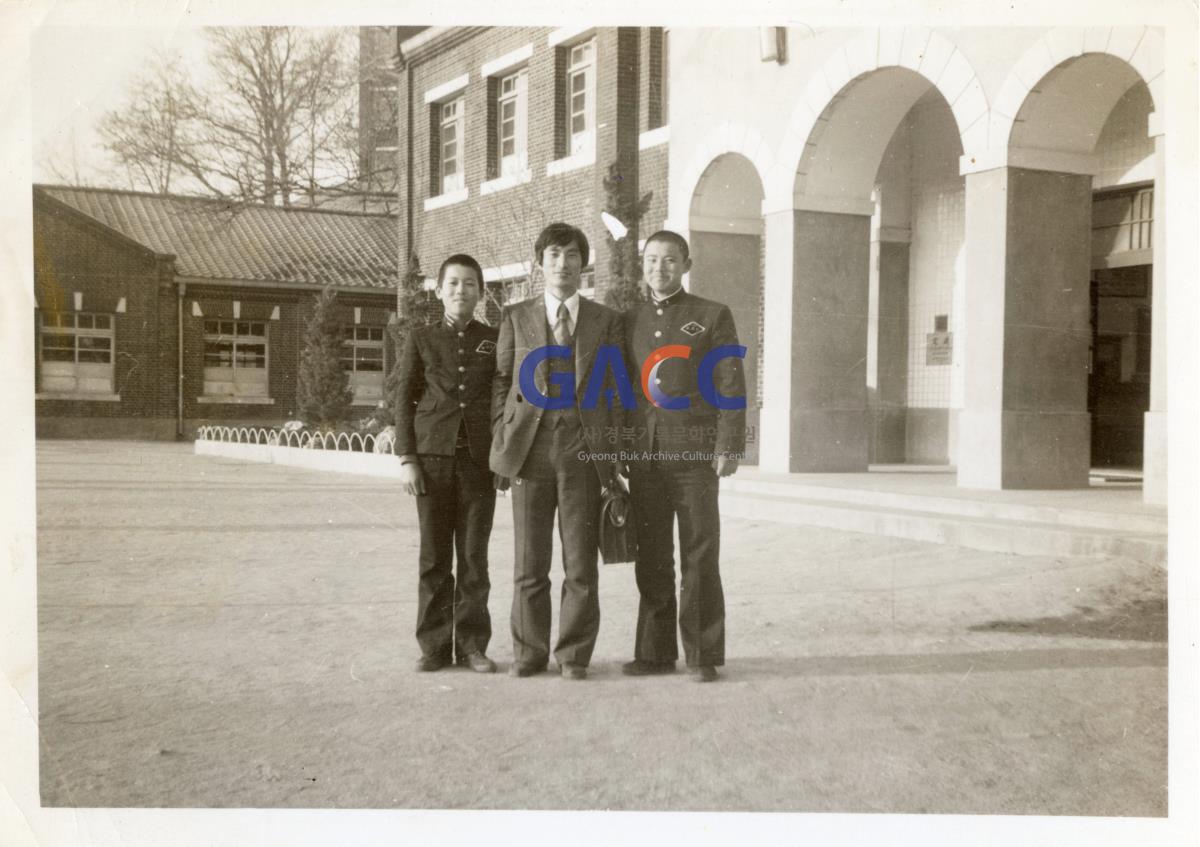 1976년 경안고등학교 작은그림