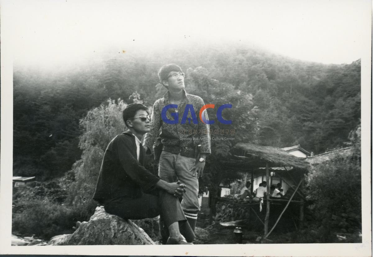 같은 공간 같은 시선 작은그림