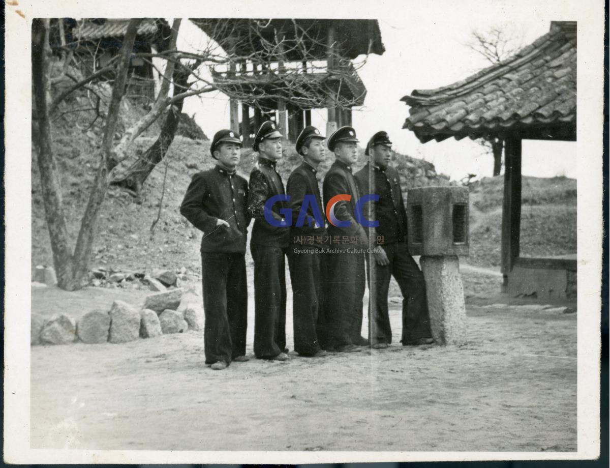 1957년 안동중학교 친구 작은그림