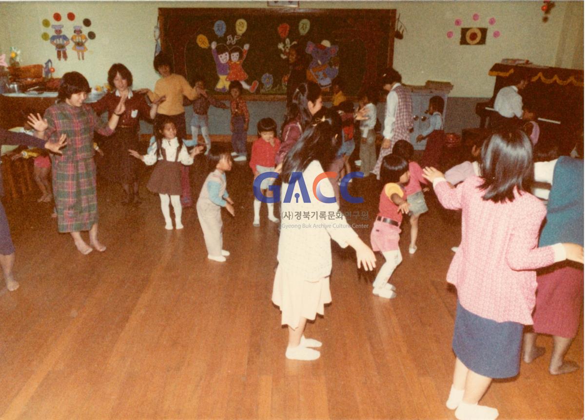 가톨릭 상지대학교 보육과 1970년대 작은그림