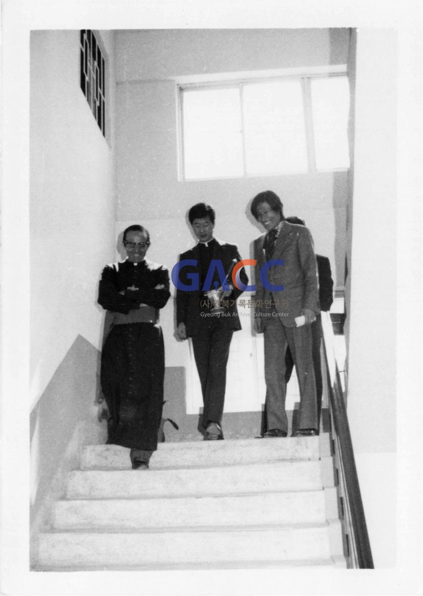 가톨릭 상지대학교 응용미술관 가정관 축성식 1981년 3월 11일 작은그림