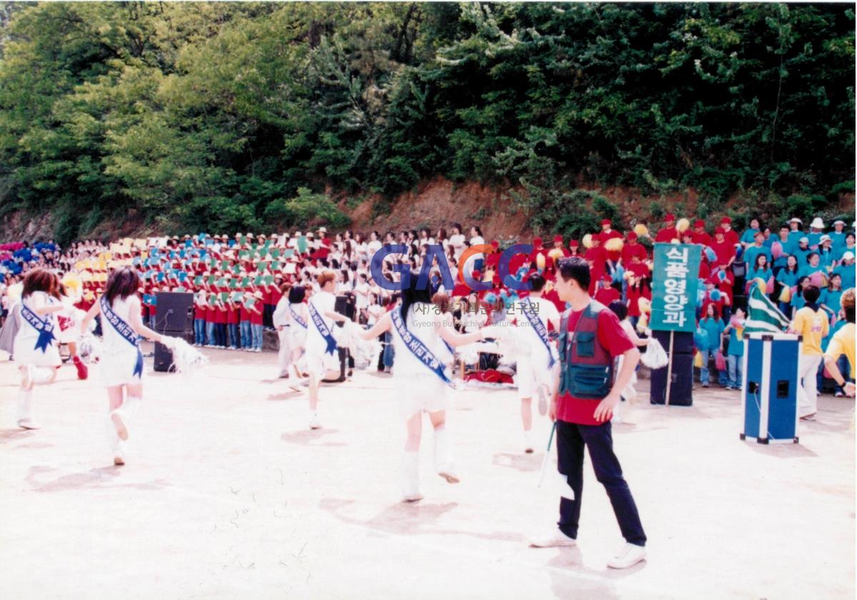 가톨릭 상지대학교 제32회 밤저골 춘계 체육대회 2001년 작은그림