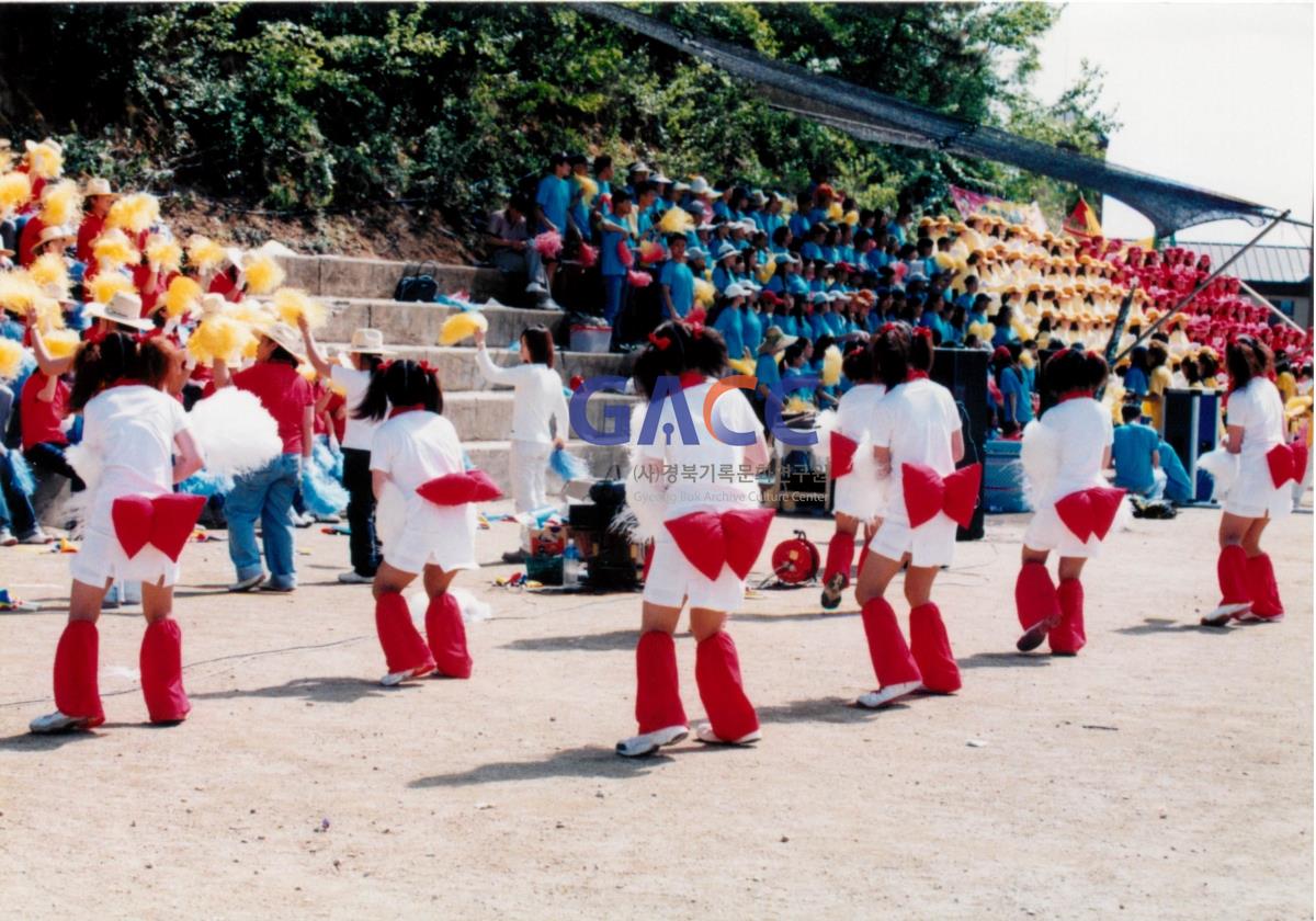 가톨릭 상지대학교 제32회 밤저골 춘계 체육대회 2001년 작은그림