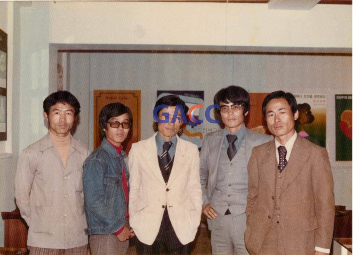 가톨릭 상지대학교 제3회 응용미술과 전시회 1975년 작은그림