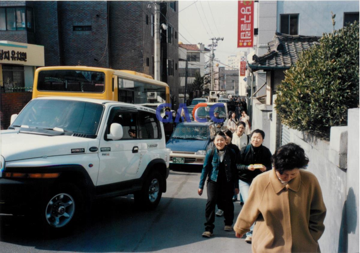 가톨릭 상지대학교 등교길(마리스타 학생회관 - 정문) 1990년대 작은그림