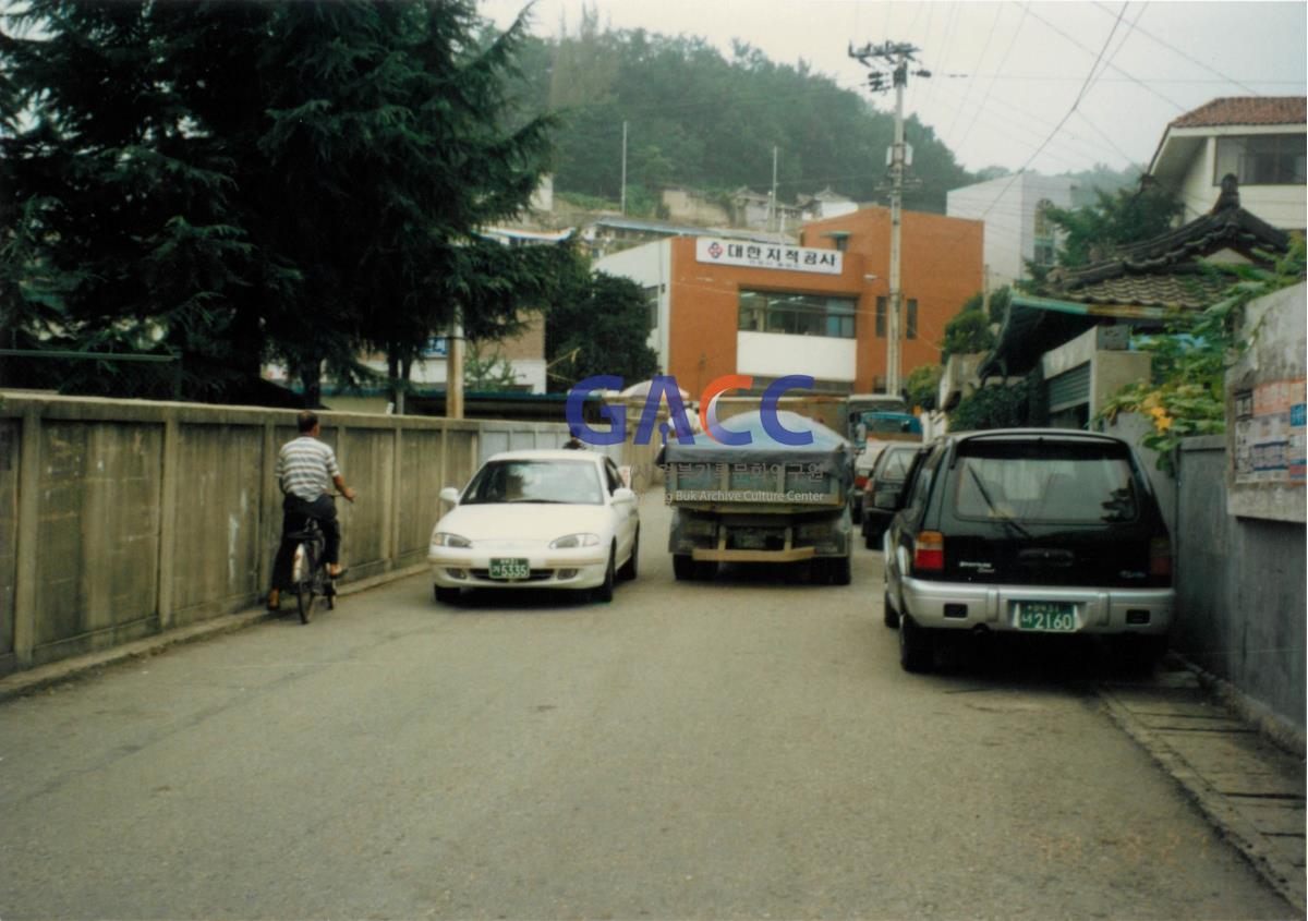 가톨릭 상지대학교 등교길(마리스타 학생회관 - 정문) 1990년대 작은그림