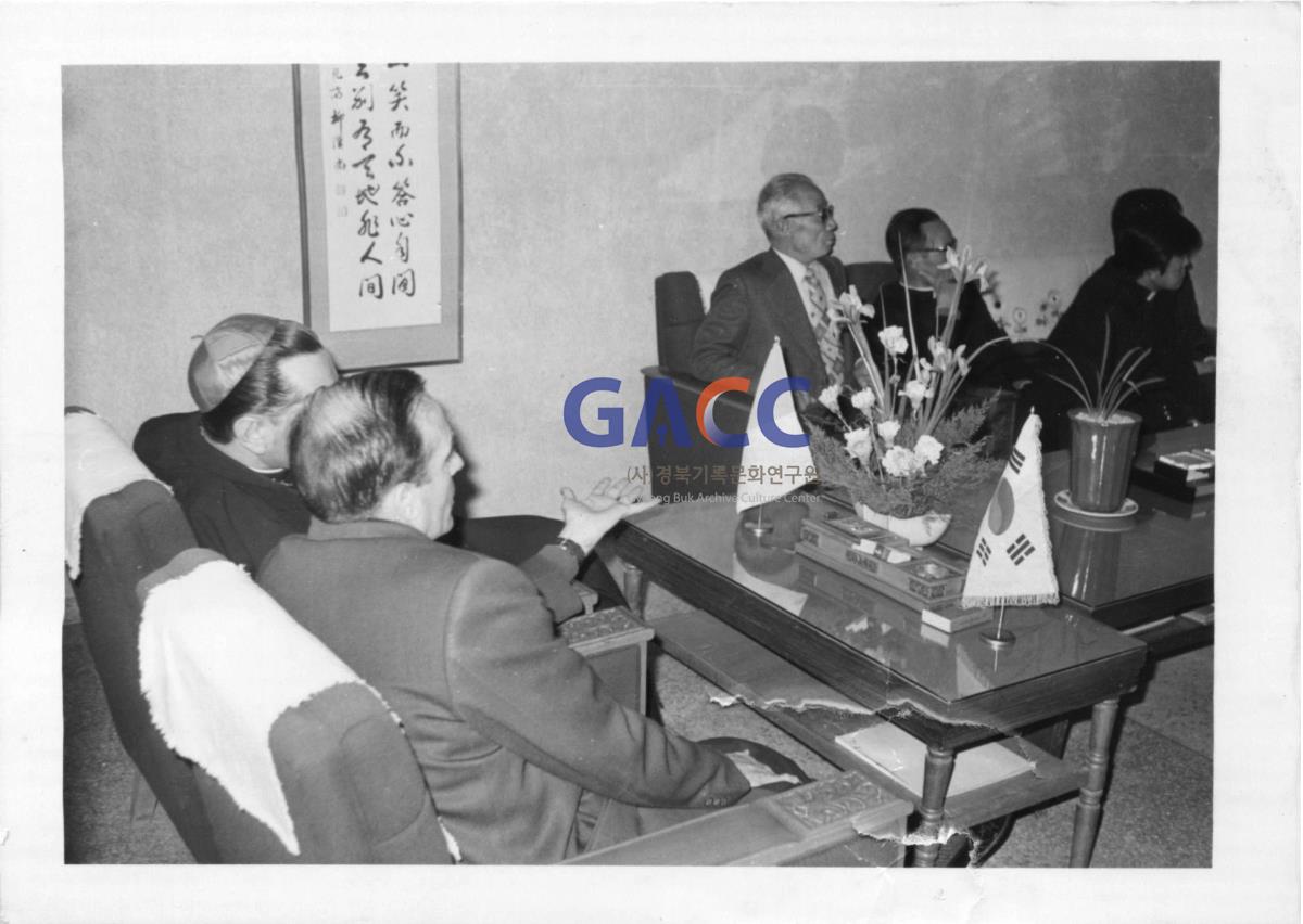 안동교구청 사목국 교황대사 루이지 도세나 대주교 안동방문 1977년 작은그림