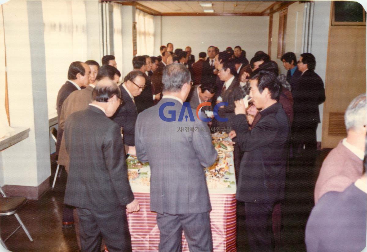 안동교구청 사목국 교황대사 루이지 도세나 대주교 안동방문 1977년 작은그림