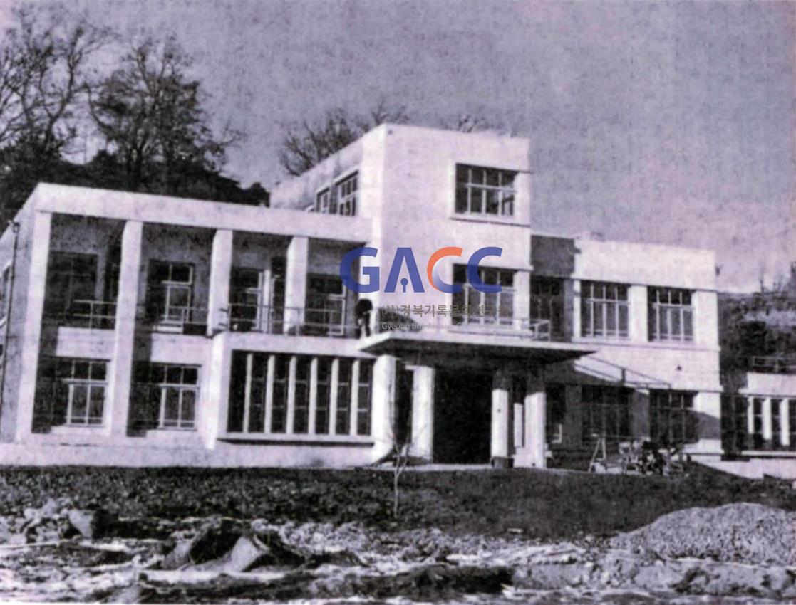성소병원 1956년 파손된 베이커 기념병원 철거후 신축한병원 작은그림