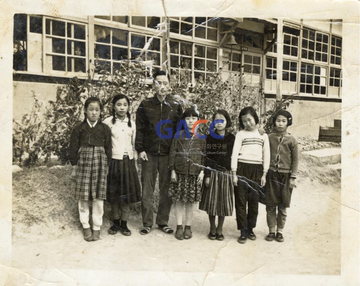 1967년 원천국민학교 졸업 작은그림