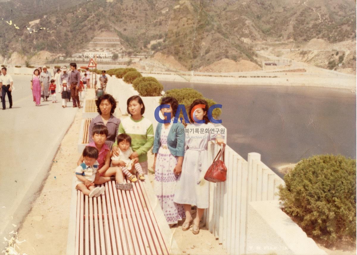 1978년경 안동댐 소풍 작은그림