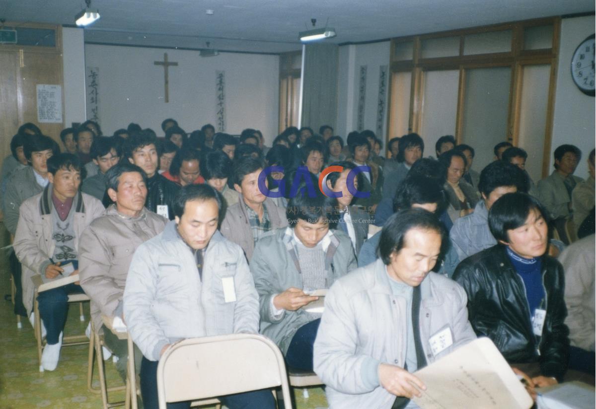 1985년 12월27일~28일 제8차 정기대의원 총회 작은그림