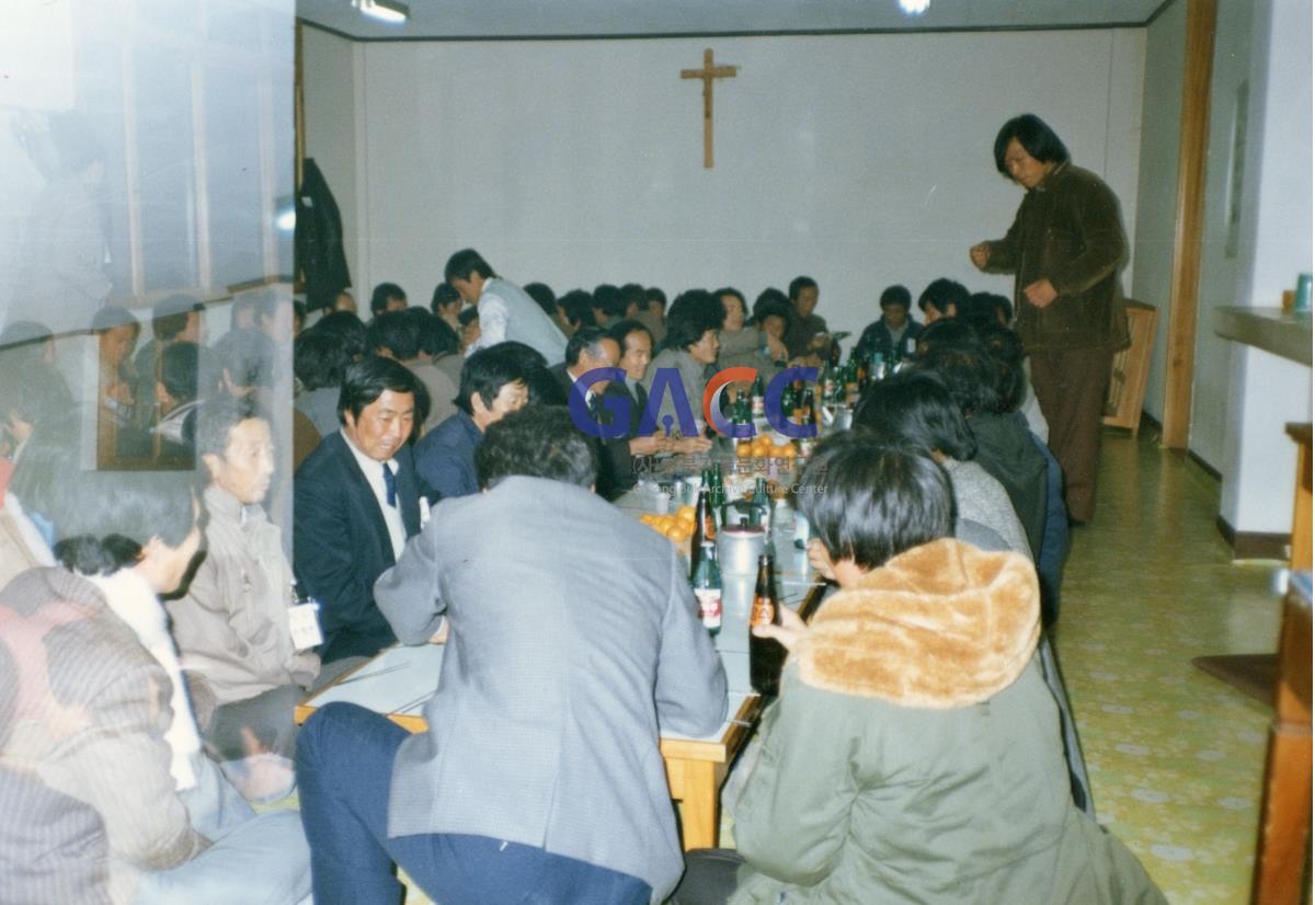 1985년 12월27일~28일 제8차 정기대의원 총회 작은그림