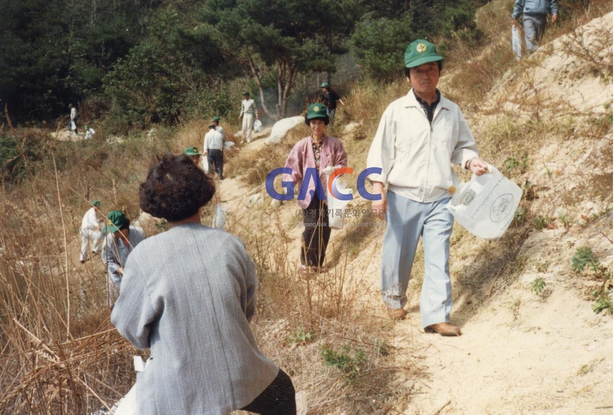 1979년 평화동 산자락에서 새마을운동 작은그림