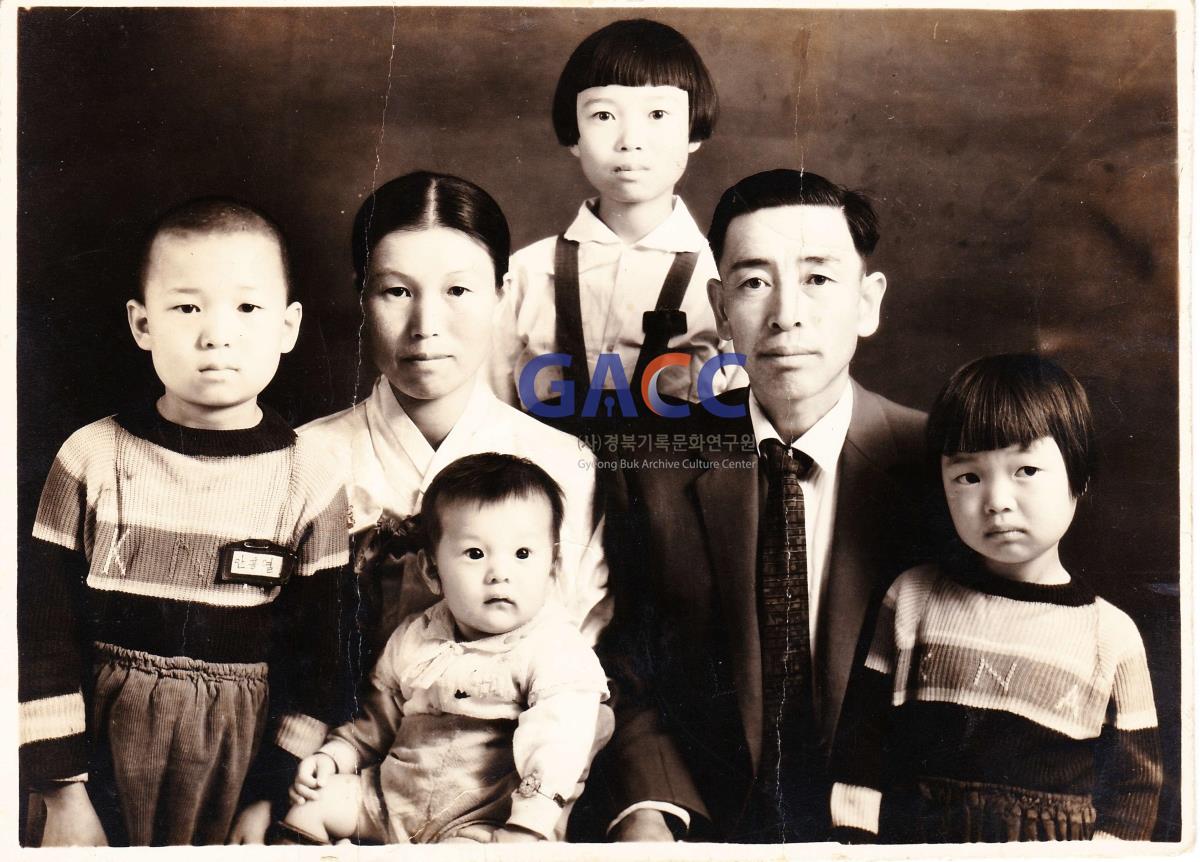 1963년 가족사진 작은그림