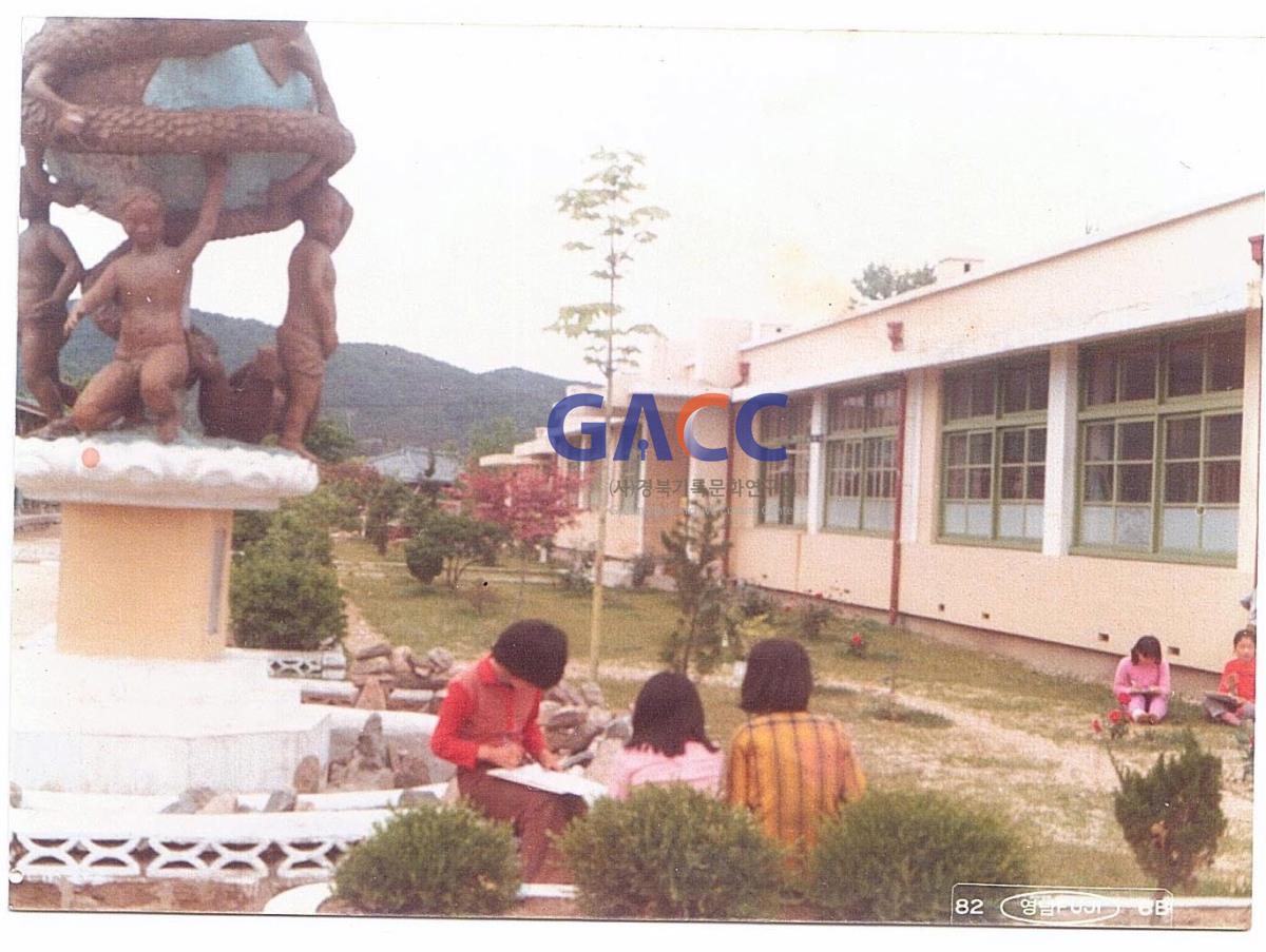 미술시간 작은그림