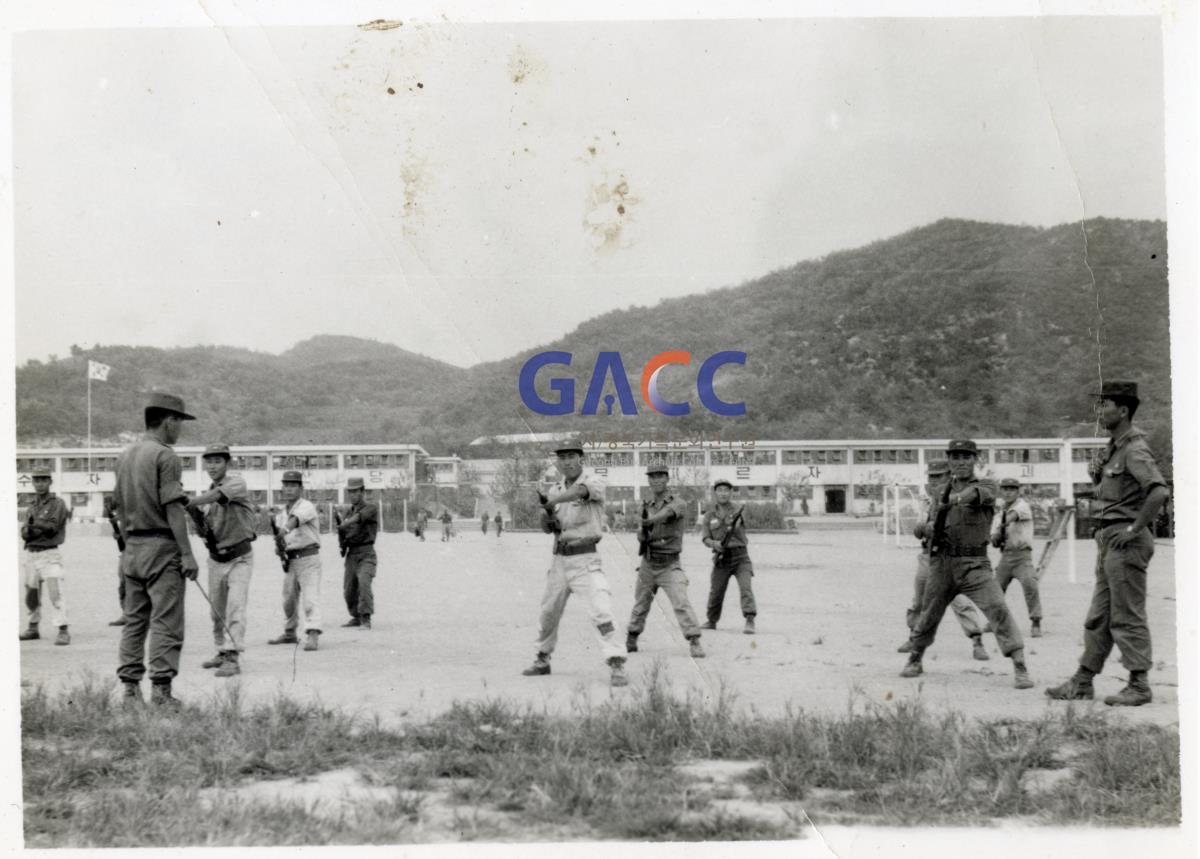 1975년 수색부대 근무 당시 작은그림