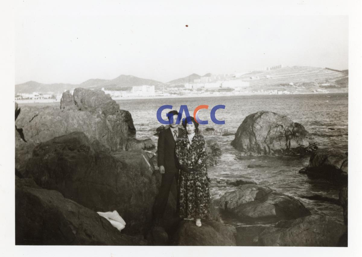 1976년 부산 해운대 신혼여행 작은그림