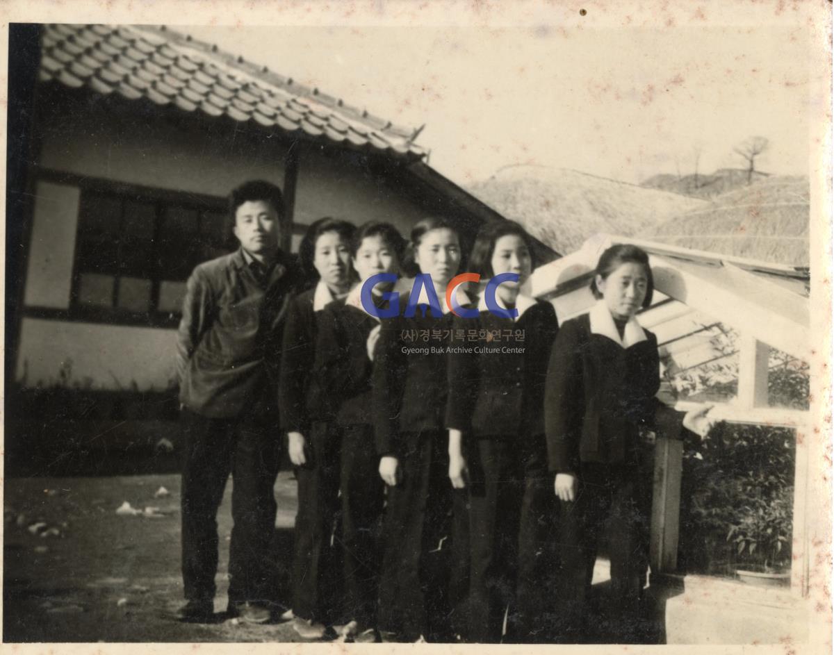 1965~6년 경안여상 재학시절 작은그림