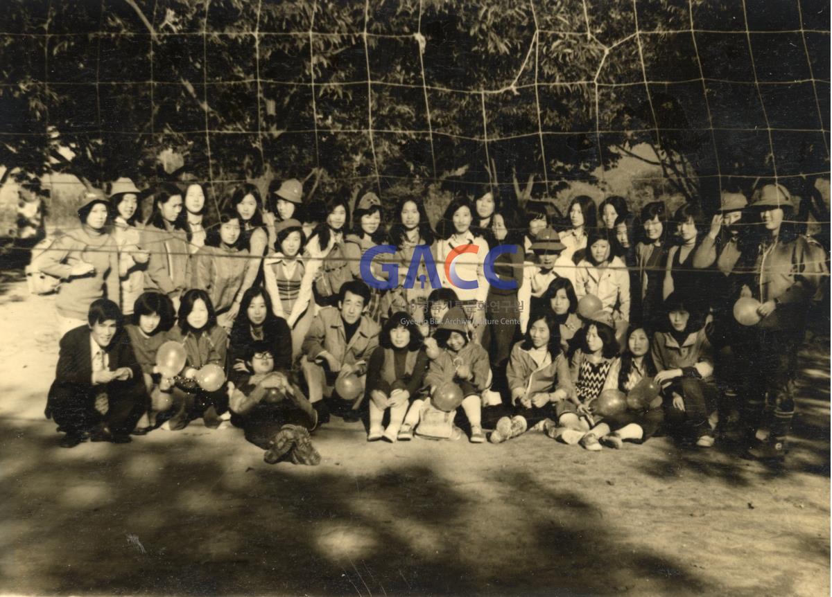 1970년대 처녀시절 친구들과 작은그림