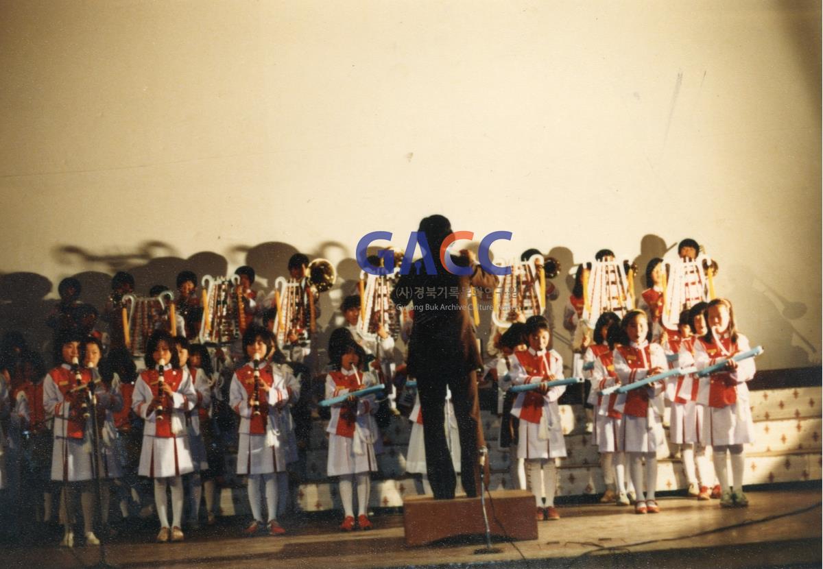 1983~1984년경 서후국민학교 악대부 작은그림