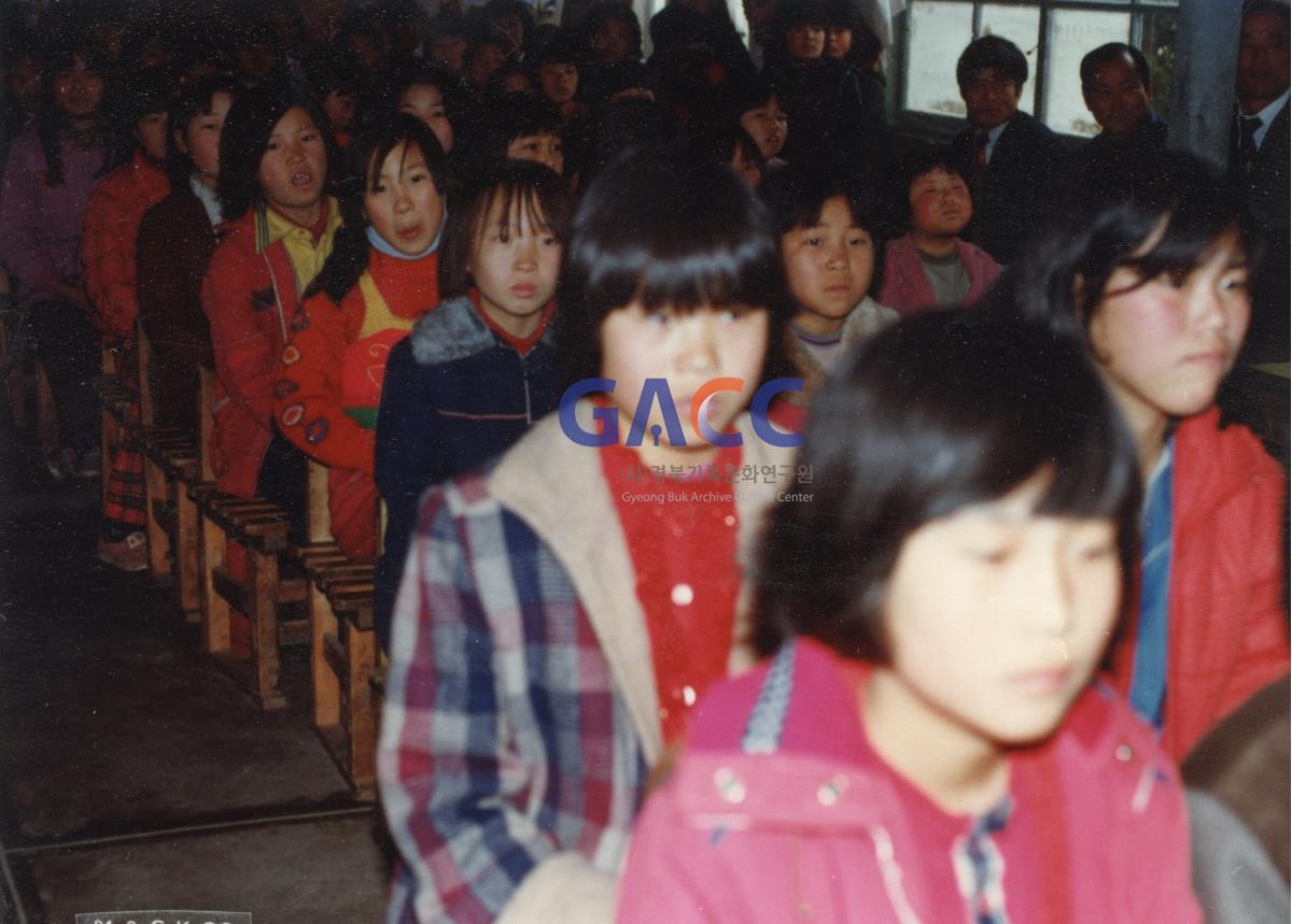 1984년 제48회 서후국민학교 졸업식 작은그림
